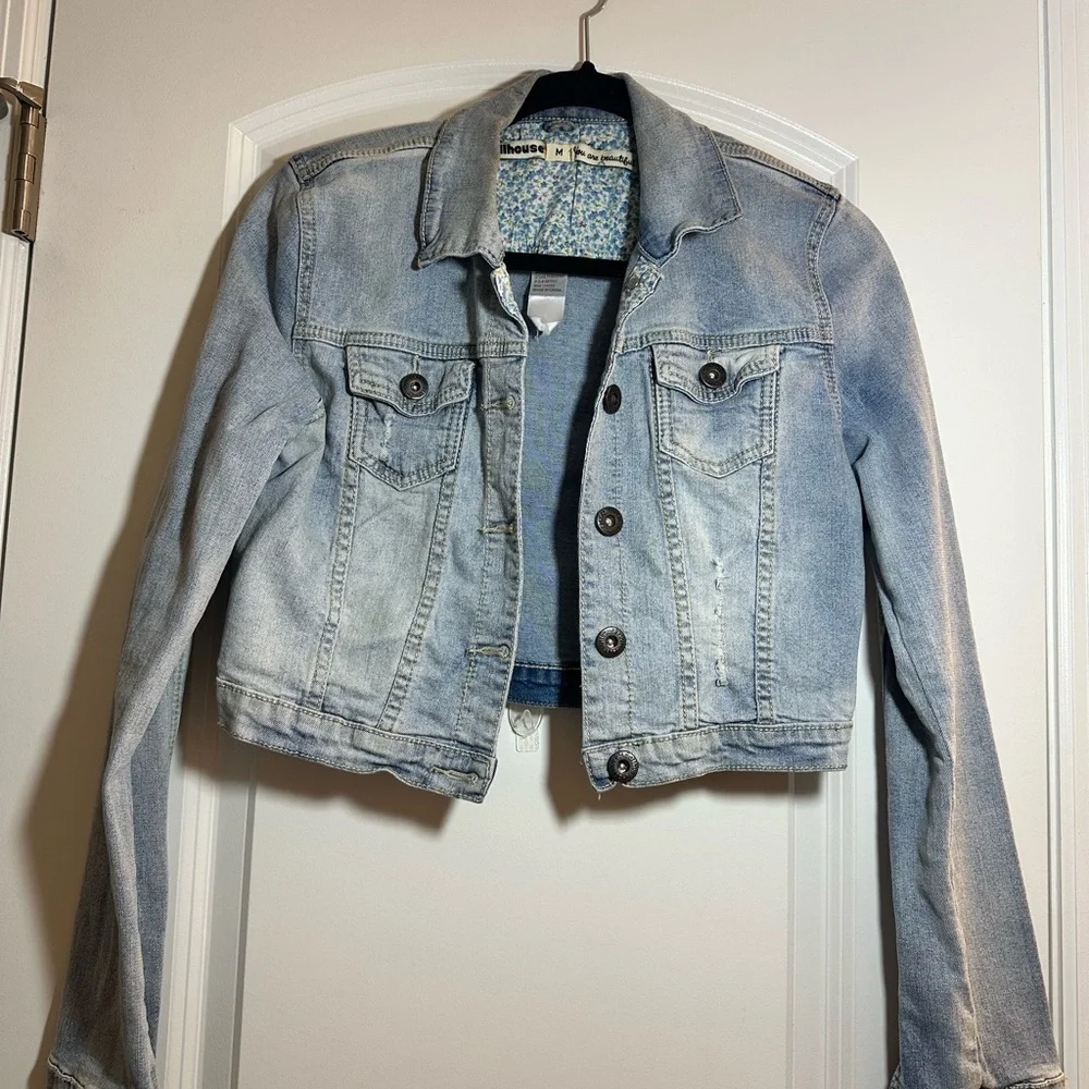 Dollhouse Light Wash Denim Western Jacket Women’s‎ Medium  Cropped Jean Style